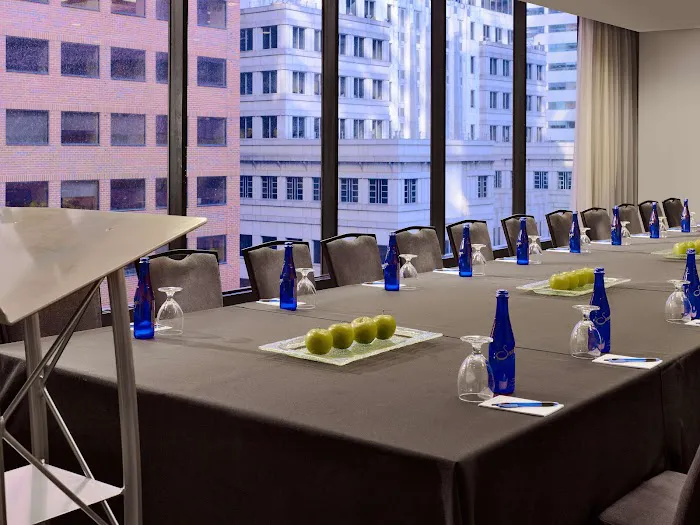 Sonesta Philadelphia Rittenhouse Square 5