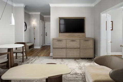 The Westin Philadelphia 5