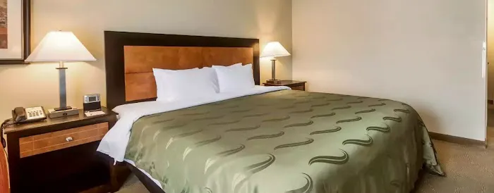 Chester Hotel & Conference Center 4