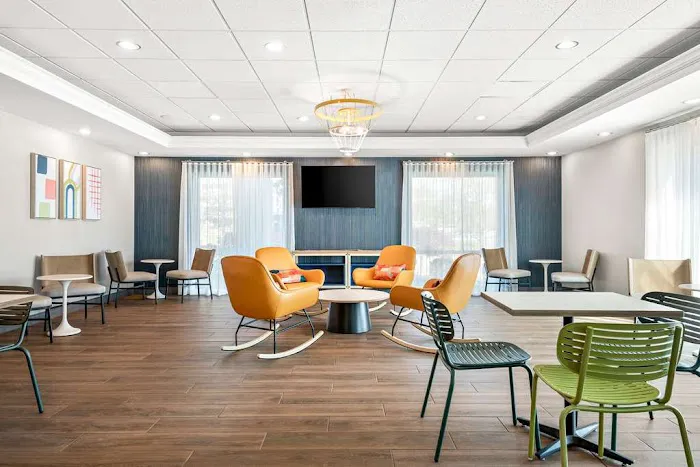 Spark by Hilton Exton 4