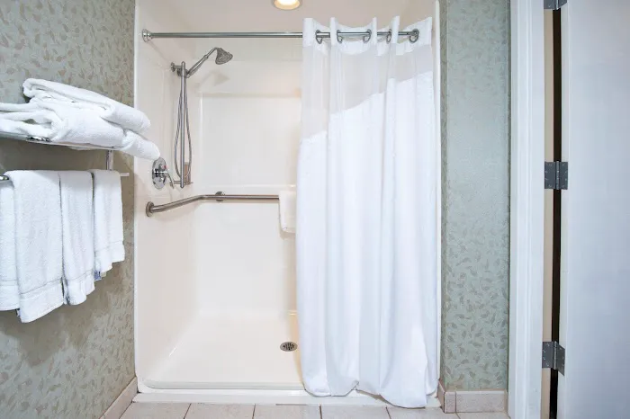 Holiday Inn Express Exton - Great Valley by IHG 4