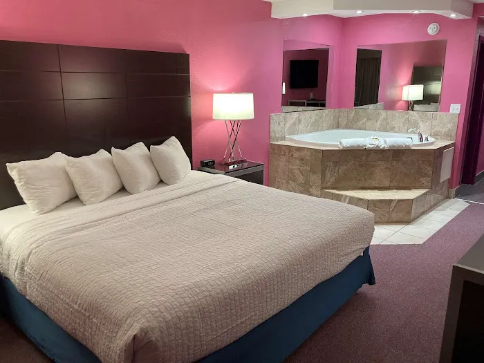 Best Western Plus Reading Inn & Suites 4