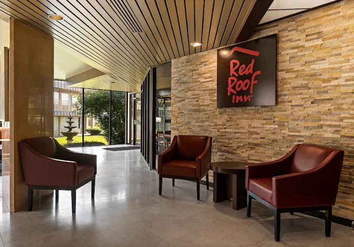 Red Roof Inn Reading 4