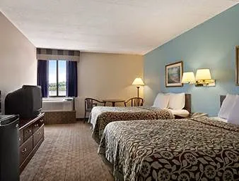 Days Inn by Wyndham Reading Wyomissing 4