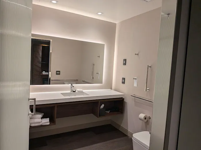AC Hotel Newtown Square 4