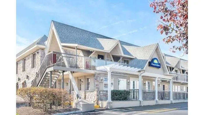 Days Inn by Wyndham Springfield/Phil.Intl Airport 4