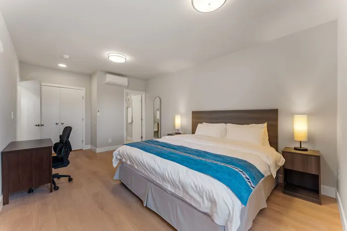 4211 Suites 5