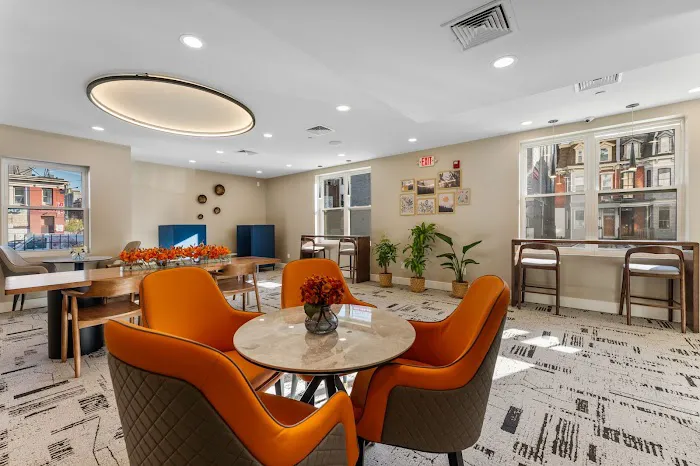 4211 Suites 5