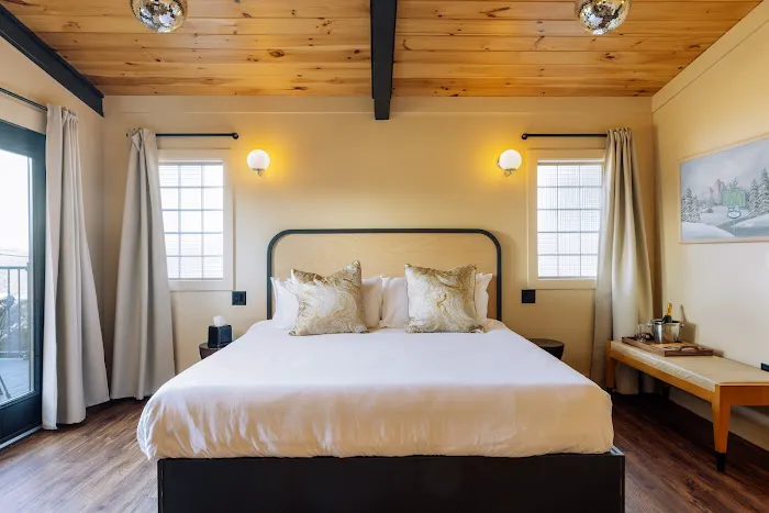 Reclaimed Motel 4