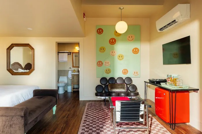 Reclaimed Motel 4