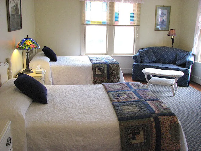 Winter Clove Inn 4