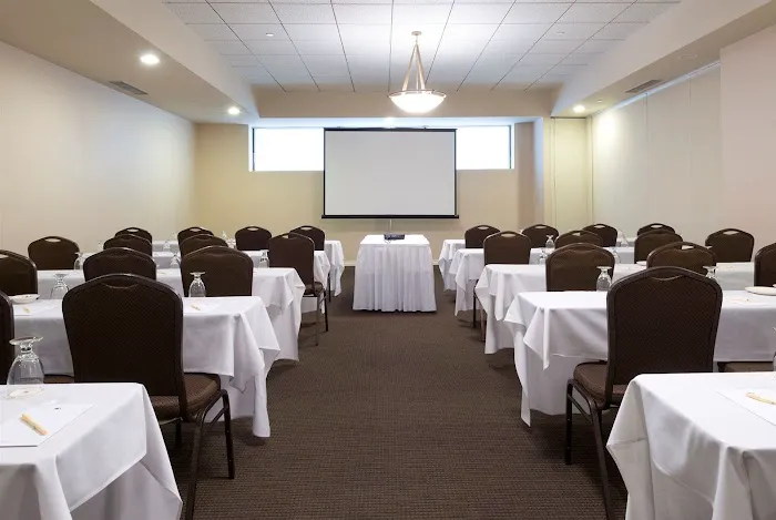 DoubleTree by Hilton Hotel Binghamton 5
