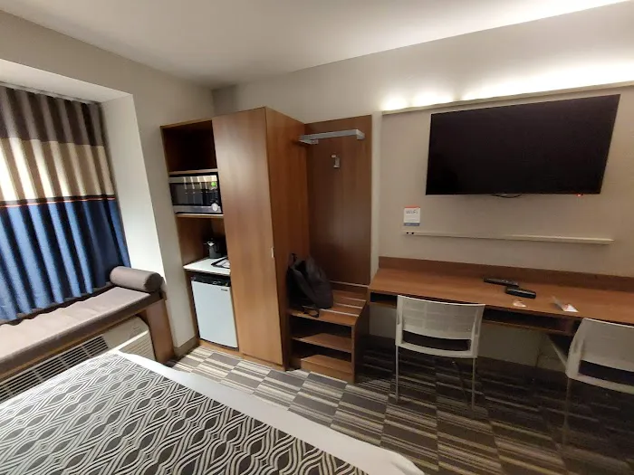 Microtel Inn & Suites by Wyndham Binghamton 4