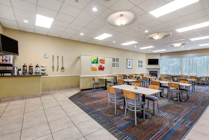 Quality Inn & Suites Vestal Binghamton near University 4