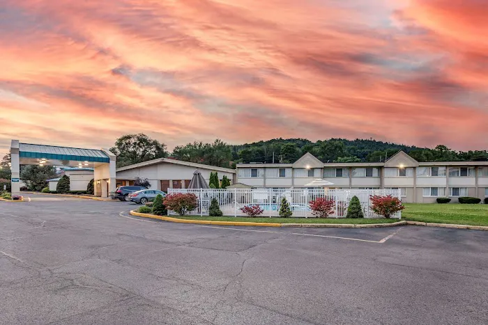 Quality Inn & Suites Vestal Binghamton near University 4