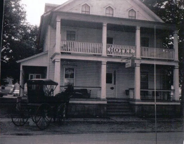 Historic Clifford Hotel 3