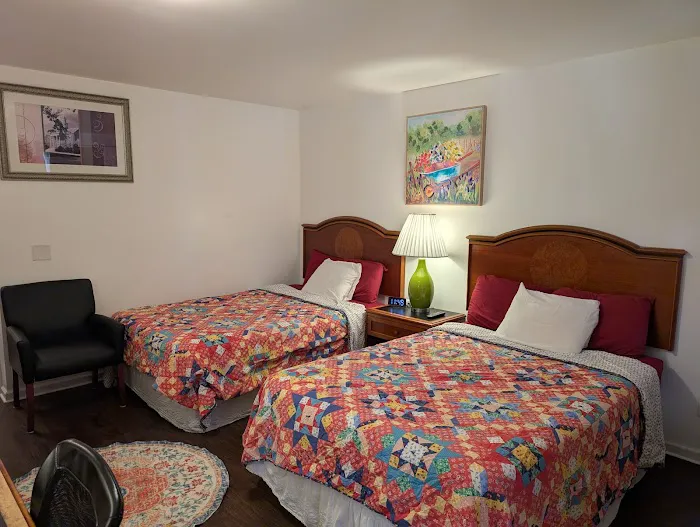 Apple Inn & Suites Cooperstown Area 4