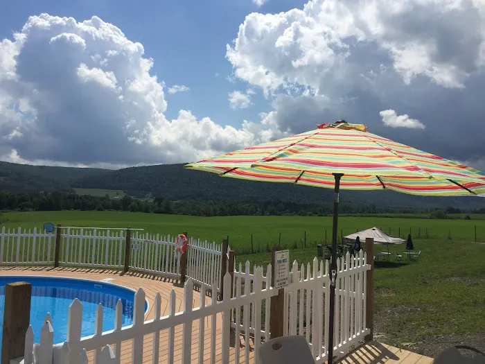 Apple Inn & Suites Cooperstown Area 4