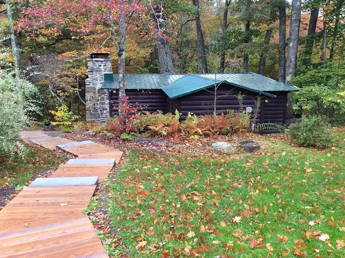 The Lehigh Cabin in Historic Stoddartsville 4