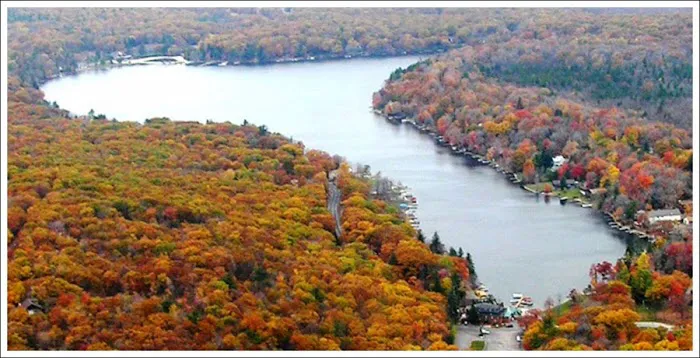 Lake Harmony Inn 4