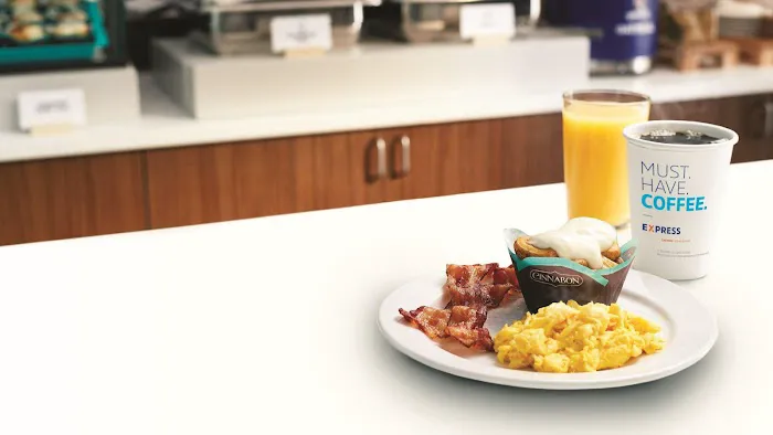 Holiday Inn Express & Suites Dickson City - Scranton by IHG 4