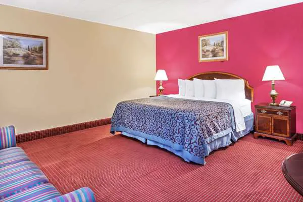 Days Inn by Wyndham Scranton PA 4