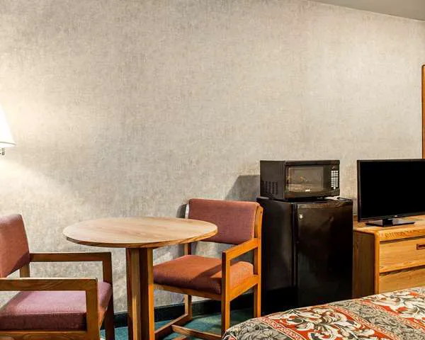 Rodeway Inn Moosic - Scranton 5