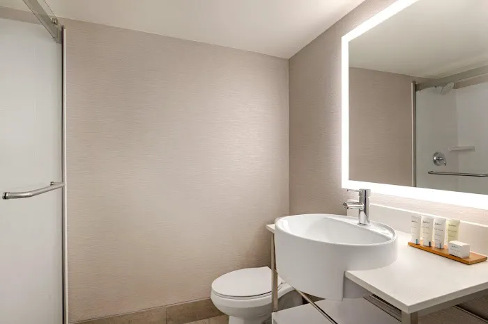 Holiday Inn Philadelphia Arpt-Stadium Area by IHG 5