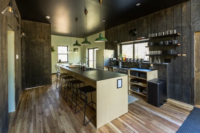 Lokal Chalet 4