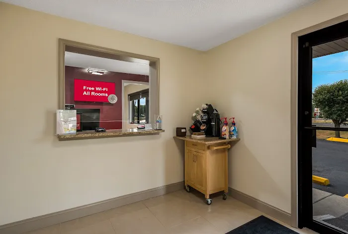 Red Roof Inn & Suites Vineland - Buena 4