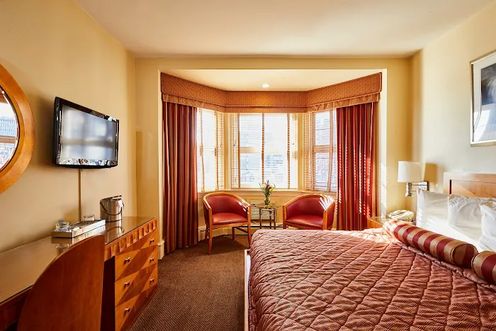 Alexander Inn 5