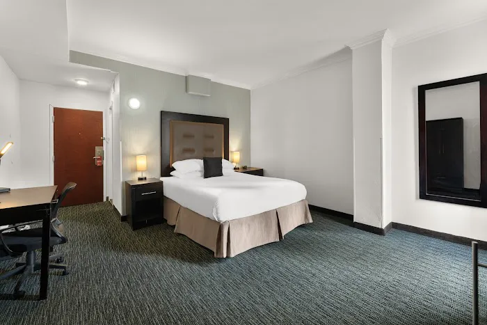 Quality Inn - Center City 5