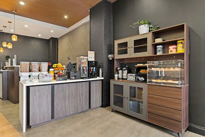 Quality Inn - Center City 5