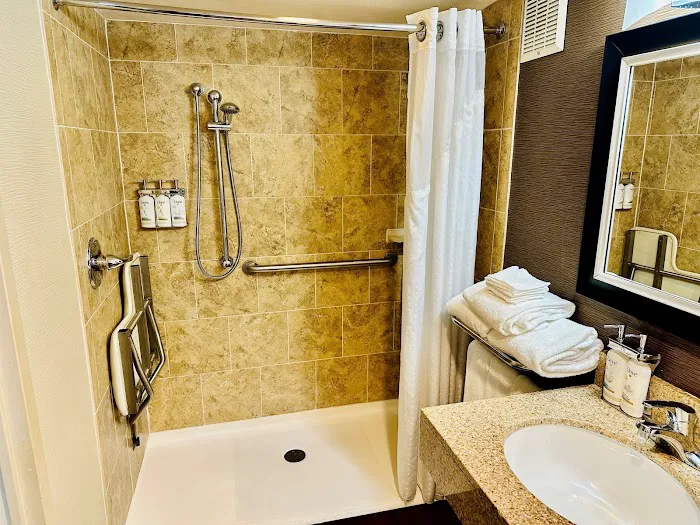Holiday Inn Express Philadelphia-Midtown by IHG 5