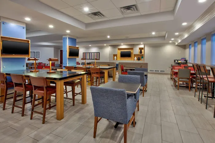 Holiday Inn Express Philadelphia-Midtown by IHG 5