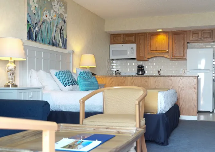Beachcomber Resort 4