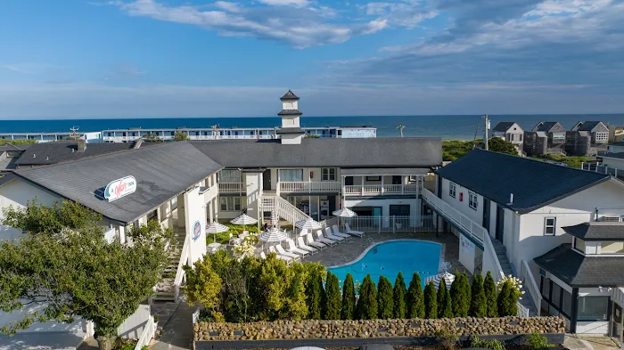 A Wave Inn Resort 4