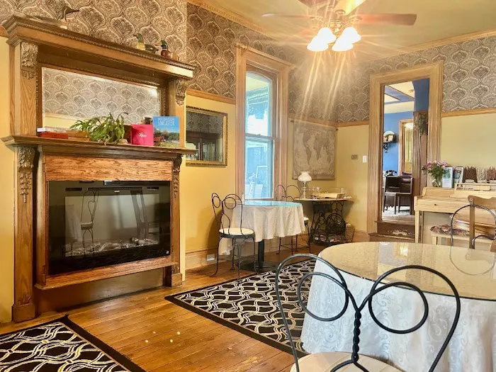 Amethyst Inn Bed & Breakfast 4