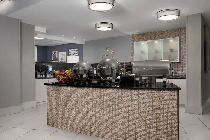 Homewood Suites by Hilton Reading 4