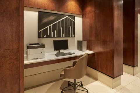SpringHill Suites Philadelphia Airport/Ridley Park 4
