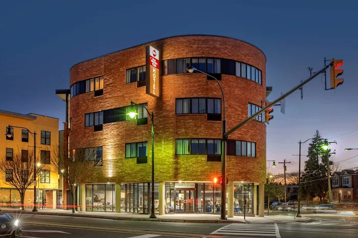 Best Western Plus Philadelphia Airport South at Widener University 4