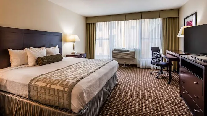 Best Western Plus Philadelphia Airport South at Widener University 4