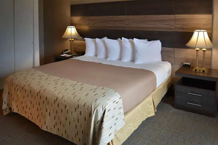 Clarion Hotel Philadelphia International Airport 4