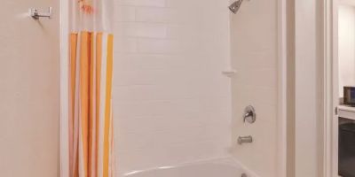 La Quinta Inn & Suites by Wyndham Philadelphia Airport