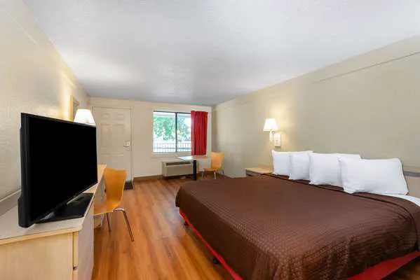 Travelodge by Wyndham Essington / Philadelphia Airport 4