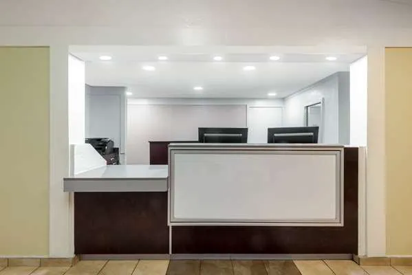 Travelodge by Wyndham Essington / Philadelphia Airport 4