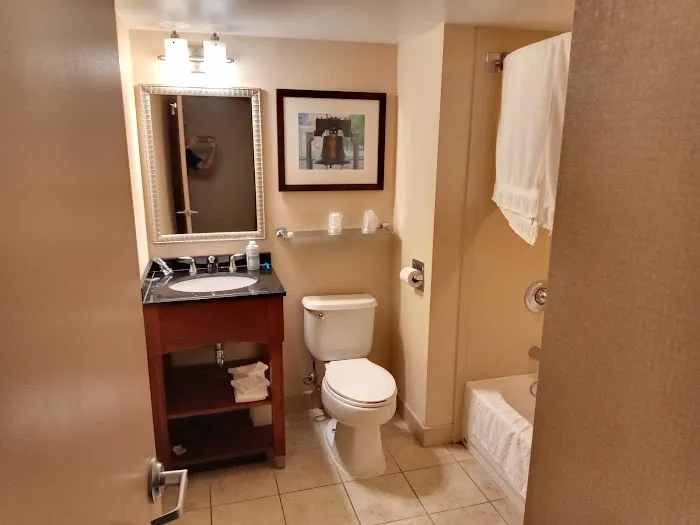 Wyndham Garden Philadelphia Airport 4