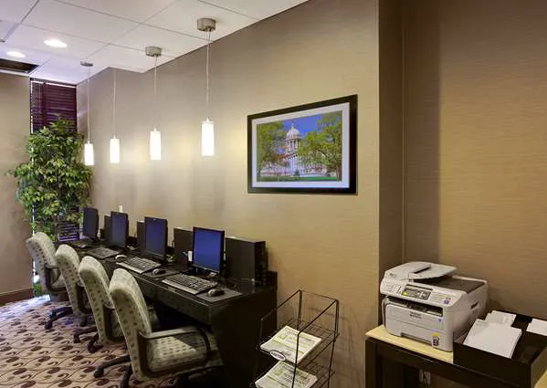 Wyndham Garden Philadelphia Airport 4
