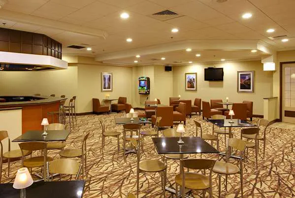 Wyndham Garden Philadelphia Airport 4