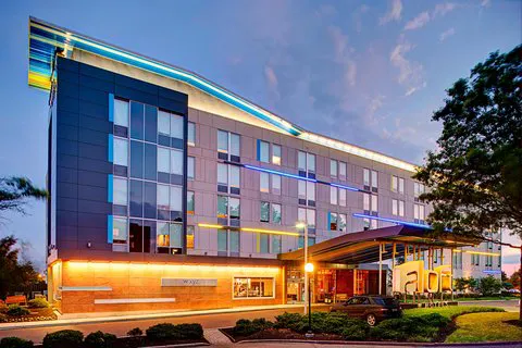 Aloft Philadelphia Airport 5
